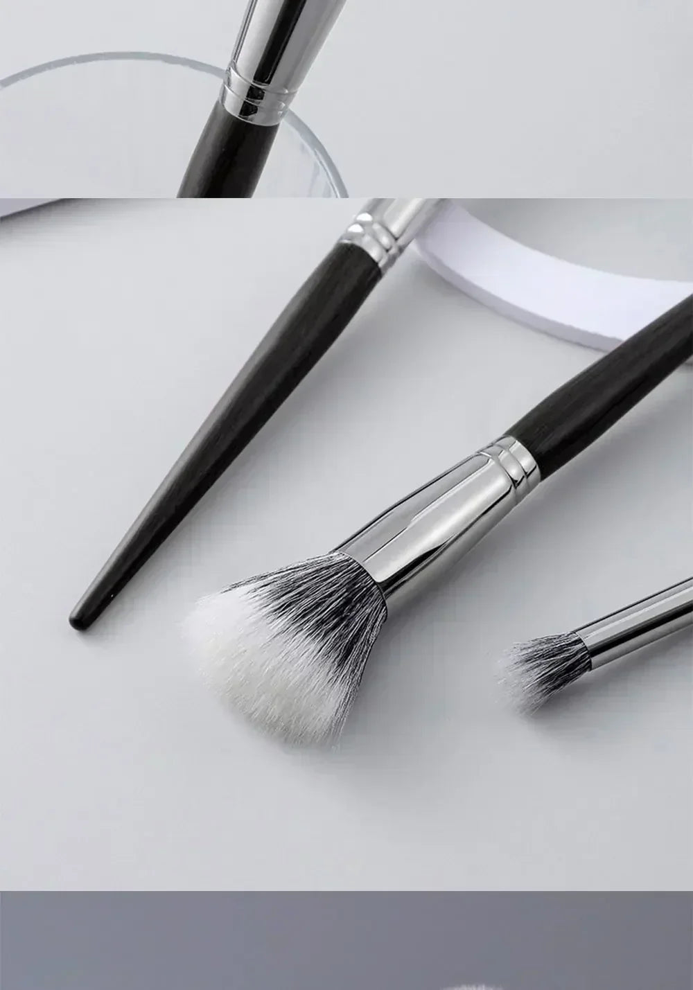 Pointillator brush Blush brush Pure wool flat head Cangzhou makeup brush Soft bristle wooden handle Beauty tool